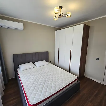 Elena Place Apartamento *