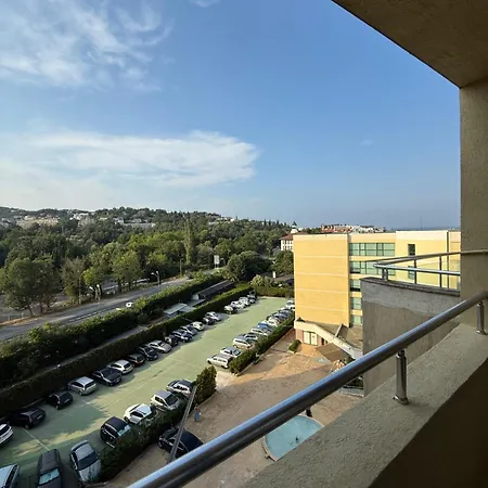 Elena Place Apartamento *